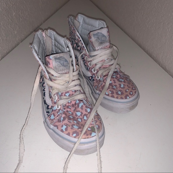 Vans Girls Leopard Print Zip Up Back High Tops! - Picture 2 of 11